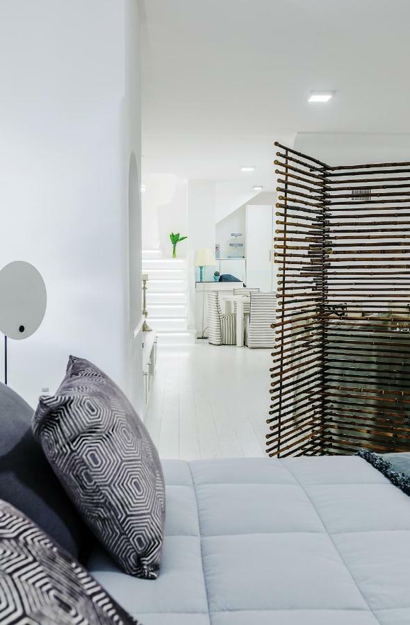 White Stylish Apartments ヴィーコ・エクエンセ エクステリア 写真